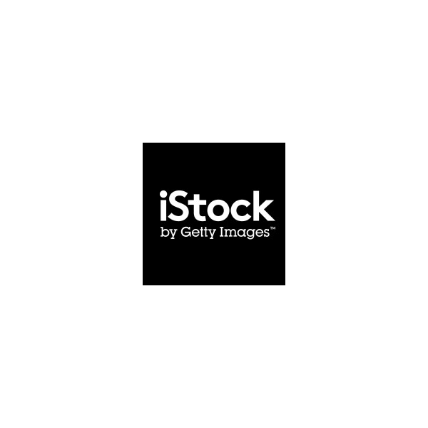 подписка на аккаунт istockphoto базовая 1 месяц